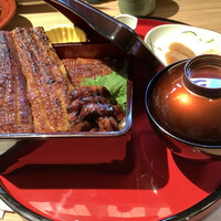 炭焼 うな富士 有楽町店 - エビフリャ〜っぽい盛り付け？