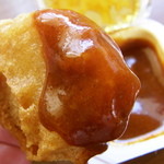 Makudonarudo - 「チキンナゲット」に「レッドカレーソース」と着けるとこんな風～！