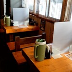 Raxamen shinatora - テーブル席