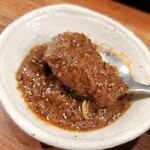 もつ焼き 丸松 - 辛さがあります