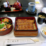 鰻割烹 伊豆栄 - 