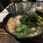 家系ラーメン クックら - 麺固め海苔ワカメ　