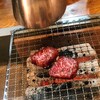 炭火焼肉バル AGITO HIRAO - 真上の排気ダクトがいい仕事をしてくれます