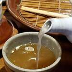 志な乃 - 蕎麦湯です