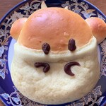 ヨークベニマル - うしさんのクリームパン（表面）