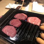 ホルモン市場 きりしま畜産 - 