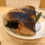 ツバメキッチン - 鰤カマ塩焼き