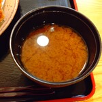 Nidaime Tonkatsu Eisen - 味噌汁　アップ