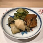 うを徳 - 塩竈 鮑 + 四川胡瓜 胡麻酢和え + 余市 鮟肝 燻製