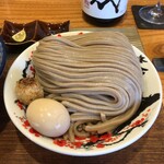 中華蕎麦 沙羅善 - 濃厚豚骨魚介つけめん（特）の麺 + 半熟味玉 -極-