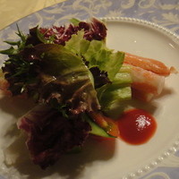 万平ホテル メインダイニングルーム - 蟹と季節野菜のサラダ