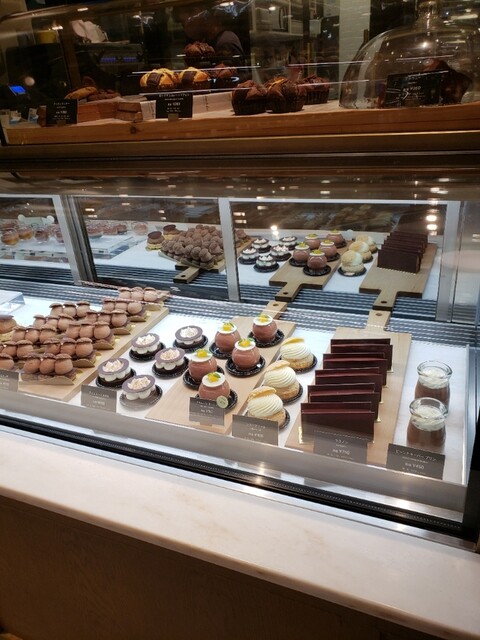 グリーン ビーン トゥ バー チョコレート 福岡店 Green Bean To Bar Chocolate 西鉄福岡 天神 チョコレート 食べログ