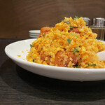 万豚記 - スパイシーチキン炒飯大盛
