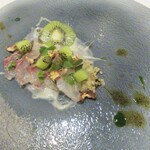 イル プレージョ - 真鯛　5日干し大根　キヌア　キウイフルーツ　バーベナペッパー　この5日干し大根を合わせるところがシェフの真骨頂かと。え、こんなところに和の素材が生きてる、という感じ