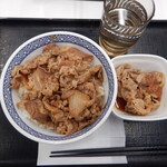 吉野家 - 牛丼+肉