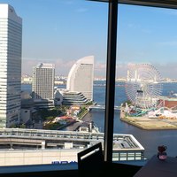 横浜モノリス - 昼でもとても良い景色です。