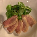 Shokurakushuka Tomo - ロースト鴨肉のスライス♪　和だしと塩のシンプルな味付け