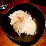 地酒喝采 かも蔵 - 【東京】 三鷹直送の新玉葱スライス（￥529）。こんなにたっぷり出るとは思わなかった！ 地産地消イイネ！