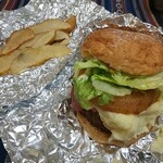 マロ男爵 - マロチーズバーガー 980円
