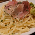 イタリア食堂 Ciao!! - 生ハムと芽キャベツのクリームソース