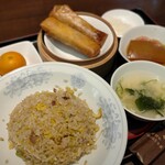 名北飯店 - 炒飯・春巻き定食