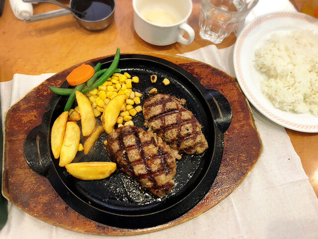 ファミリーガーデン Family Garden 京急大津 洋食 食べログ ファミリーガーデン Family Garden 京急大津 洋食 食べログ