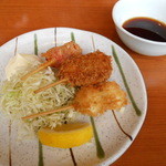 やるき茶屋 - 串揚げ（うずら･玉ねぎ･プチトマト）