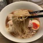 中華そば 和渦 TOKYO - 麺リフト　もちっと麺