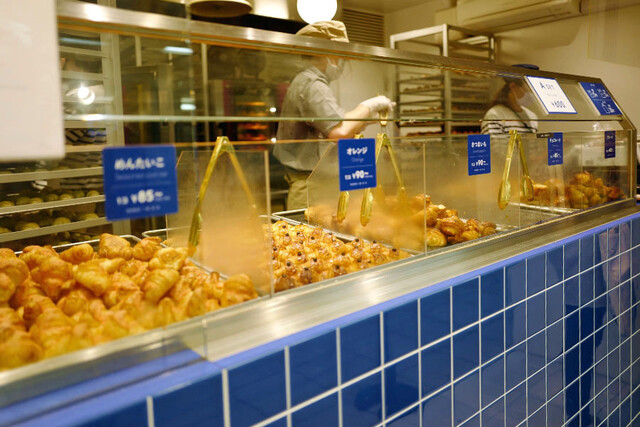 クロワッサンの形をしたパイ By サカキシンイチロウ ミニヨン Jr東日本池袋南改札横店 Mignon 池袋 パン 食べログ