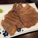 金町製麺 - A4ランク宮崎牛の三角バラ肉焼き