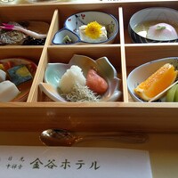 日光金谷ホテル - 桐箱