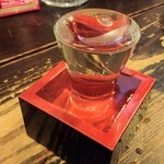 半田郷の吟醸、並々と注いでくれます