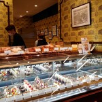 LE PATISSIER TAKAGI - 