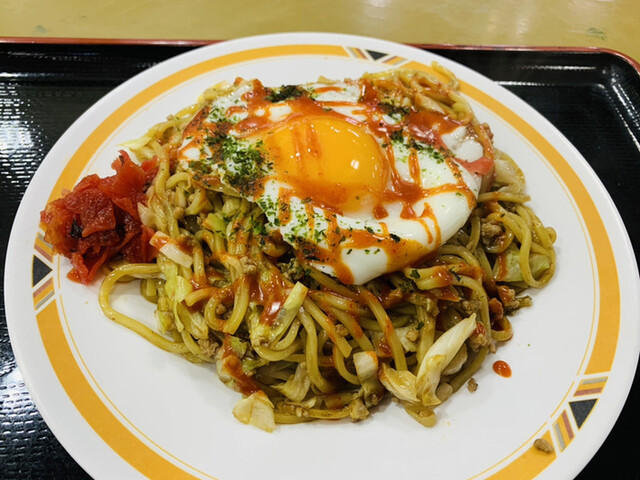 秋田県のご当地グルメ 三浦商店の横手やきそば 8食入 ソース付 Ys8 新品 送料無料