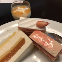 フレンチ キッチン - 平日ランチビュッフェ５１８７円。デザートいろいろ。全部で１０種程度あり、どの品も本格的な味わいです（╹◡╹）。デザートブュッフェとしても楽しめます（╹◡╹）