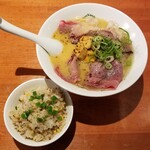 麺屋 六感堂 - うにくラーメン＋限定飯