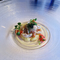 ラ・リリアーナ - 生ハムとリコッタチーズのムース❀︎.(*´▽︎`*)❀︎.
                    軽く火を入れた車海老マリネとトピナンブール
                    バーニャカウダソース