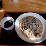 ぐりんでる - 粗挽きざる蕎麦¥900