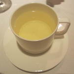 ラール・エ・ラ・マニエール - 自分はハーブティーで