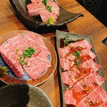 焼肉鍋問屋　志方 - 