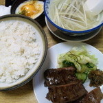 牛たん炭焼 利久 - 夏の東口定食/小鉢が２つ付いて１，６００円