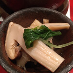 美山荘 - 土瓶蒸しの松茸