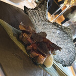 レストラン マノワ - 黒いフォアグラ鯛焼きの裏側