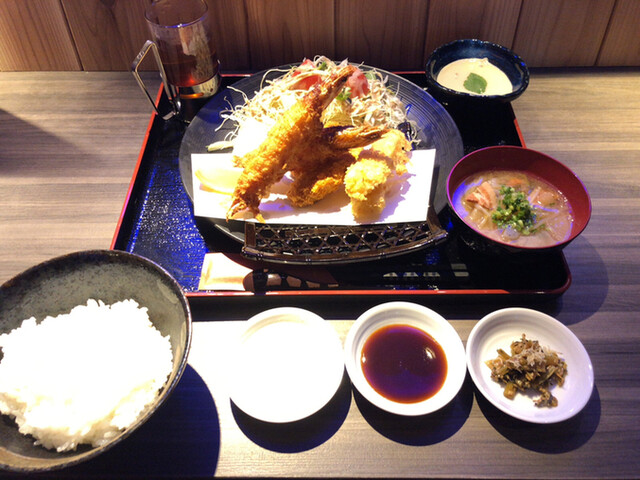 TUKIZI Toyota Shiekimae Ten