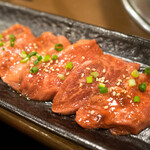 炭火焼肉ホルモンしま田 - 