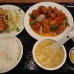 楽々食館 - 