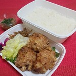 骨付鳥、からあげ、ハイボール がブリチキン。 - みぞれからあげ弁当 746円