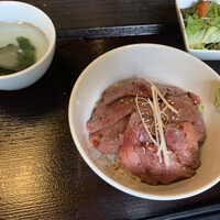 BeefGarden 二子玉川 - 黒毛和牛牛トロ炙り丼