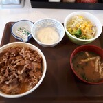 すき家 - 山かけわさび牛丼サラダセット650円