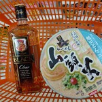 Sebun Irebun - 【2021.1.11(月)】購入したカップ麺とウイスキー